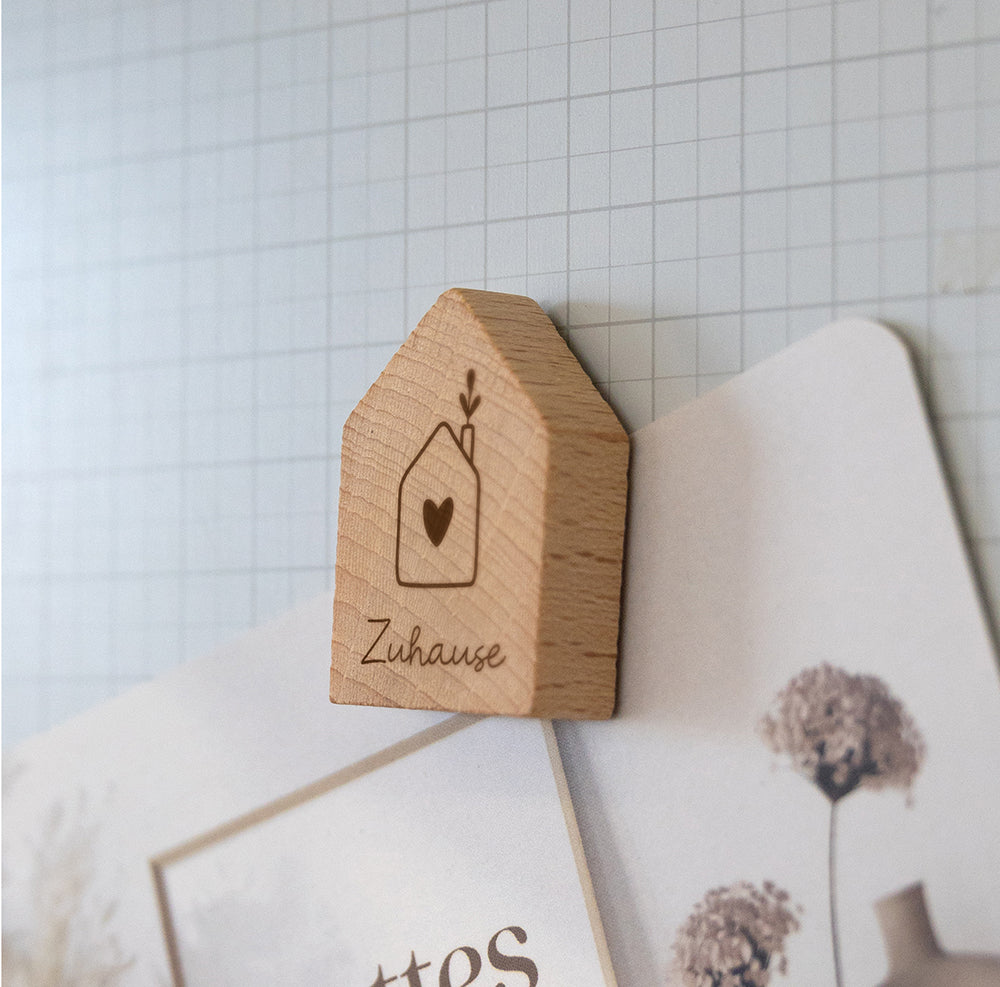  zum Titel Magnetisches Holzhaus Zuhause