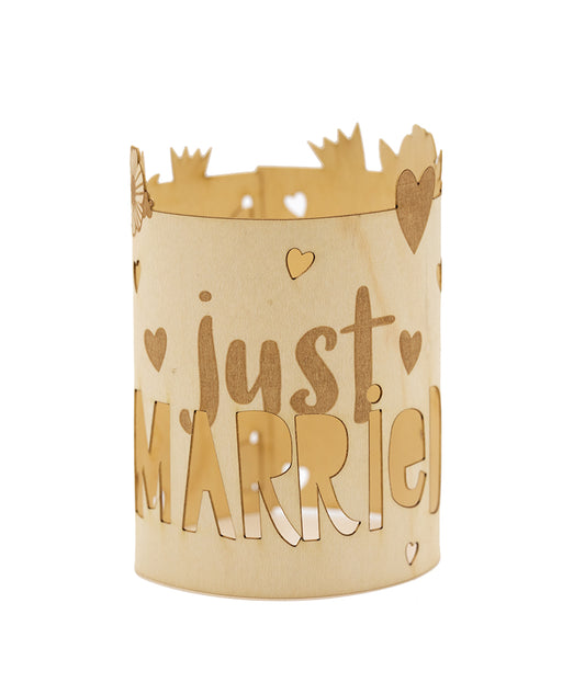 Frontcover zum Titel Just married
